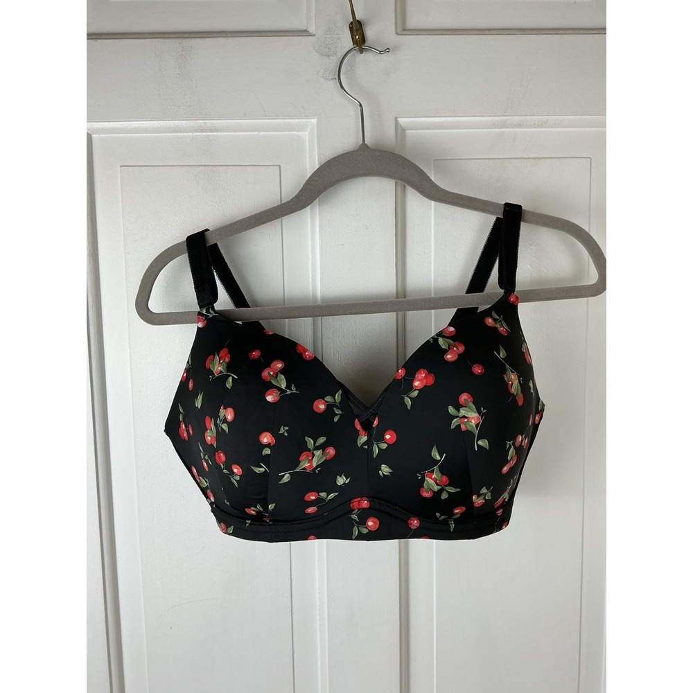 TORRID CURVE 360 BACK SMOOTHING BRA Wire Free Push-Up Up Plunge 38DDD Cherries